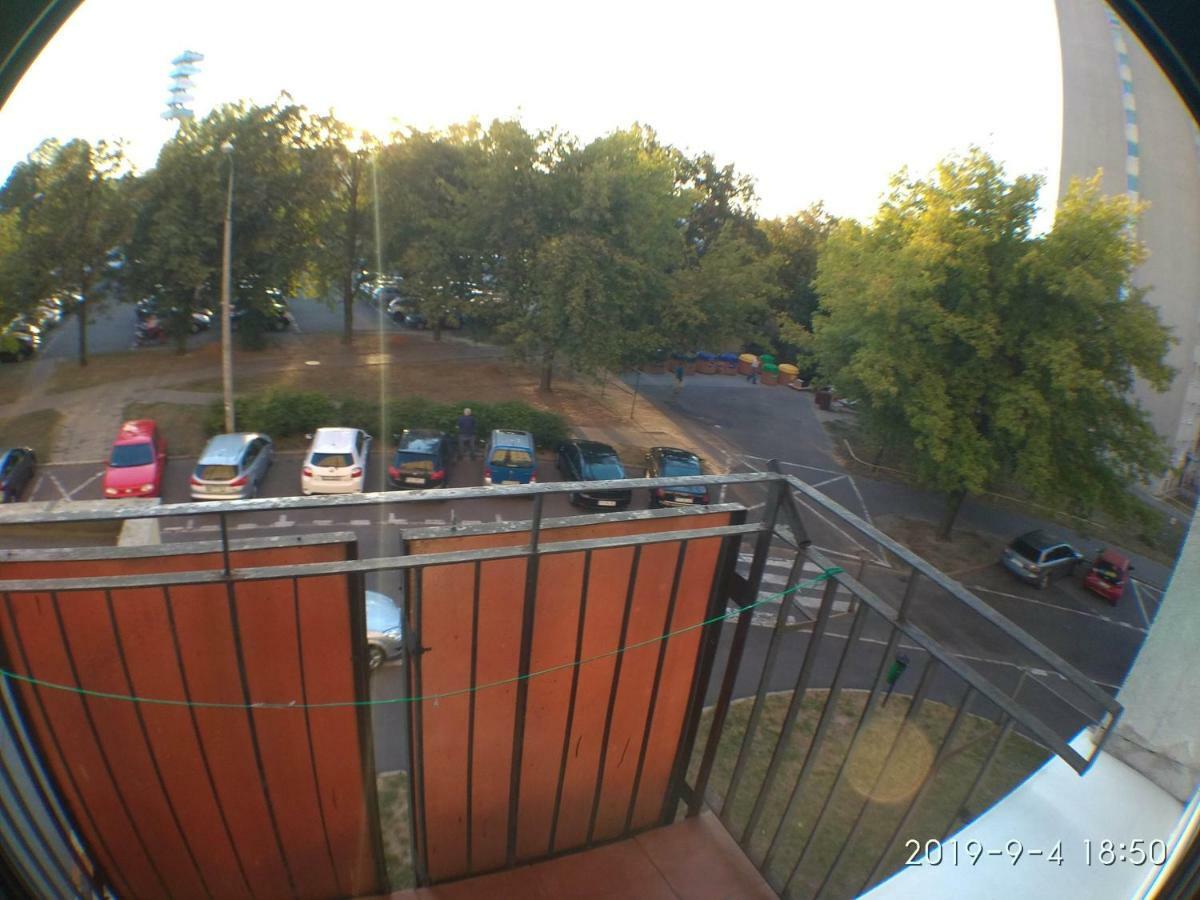 2020 Zwyciestwa 18 - Mieszkanie / Kawalerka / Studio Poznan Dış mekan fotoğraf