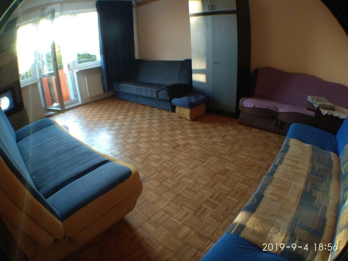 2020 Zwyciestwa 18 - Mieszkanie / Kawalerka / Studio Poznan Dış mekan fotoğraf
